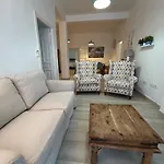 Acogedor Apt 8Pax 4Bdr 2Bth- Cozyhomesevilla2